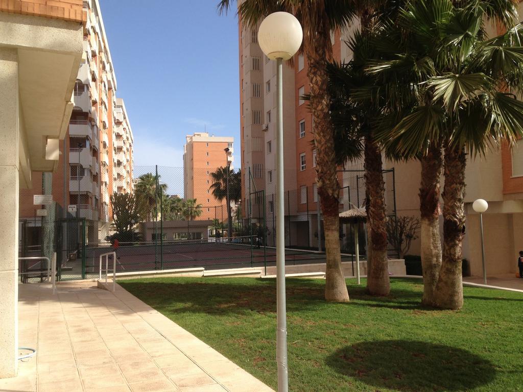 لقنت Apartment Playa San Juan الغرفة الصورة